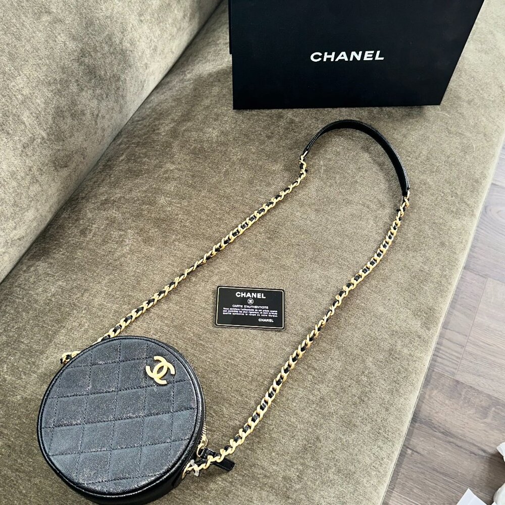 Chanel Round Quilted Min Crossbody Bag-Black Caviar-Gold Authentic